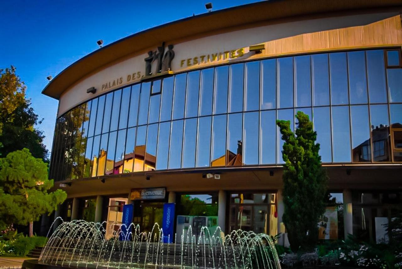 Hotel Continental Эвиан-ле-Бен Экстерьер фото